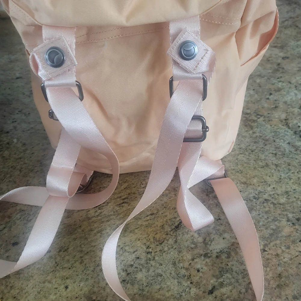Backpack - Picture 3 of 5